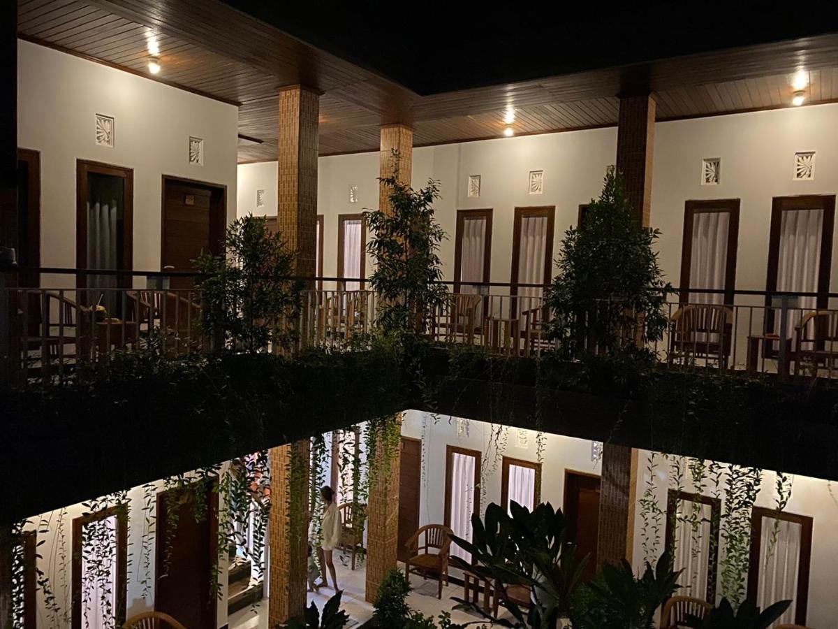 Genta House Hotel Kuta Lombok Exterior foto